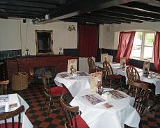 DSC01441 The Cock Horse interior shortly before it closed for the last time