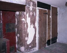 S4306-001 Interior of Blythe Cottage before restoration