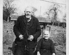 ThomasTSarahAnn Thomas and Sarah Teale at Cumsey Cottage