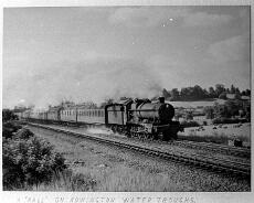 S0619 A 'Hall' on Rowington water troughs