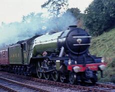 S5510 FlyingScotsman near Rowington Troughs